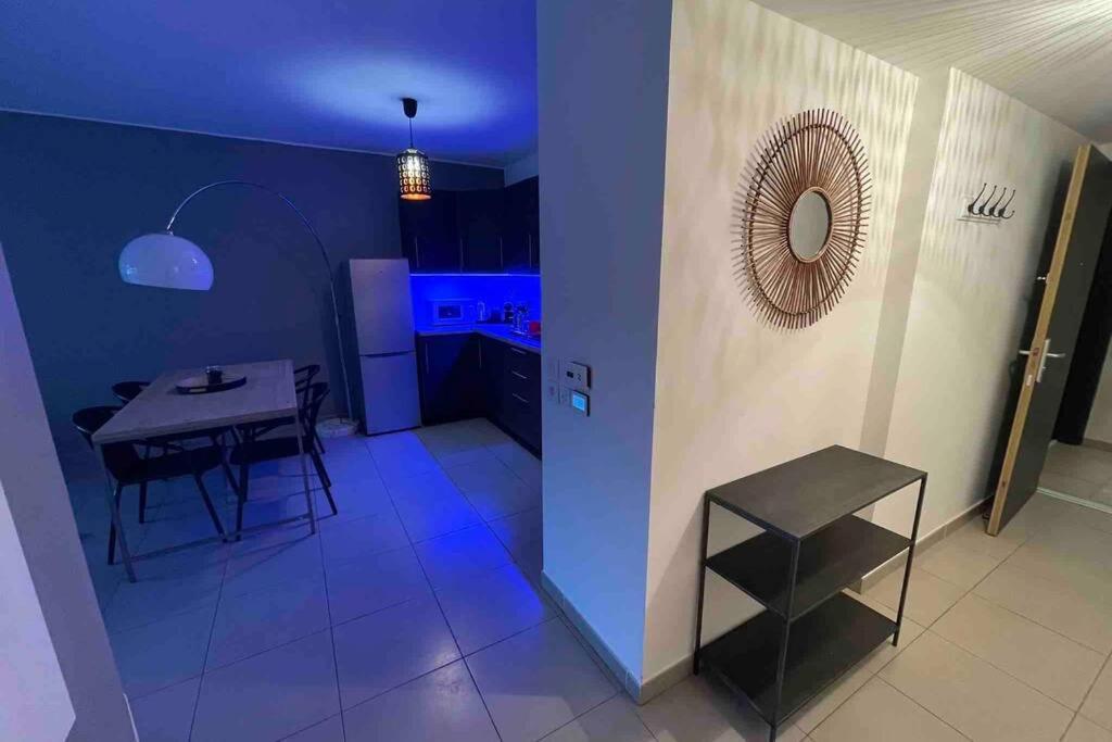 Appartement Piscine Terasse Gym Sauna Balneo Sainte-Maxime Buitenkant foto